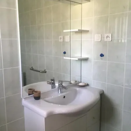 Le Gitanes De La Grotte Au Lion