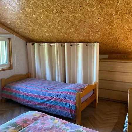 Casa vacanze Le Gitanes De La Grotte Au Lion Arbon