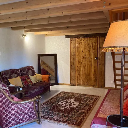 Le Gitanes De La Grotte Au Lion Holiday home